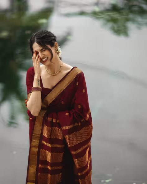 Women Pure kanjeevaram Silk Saree