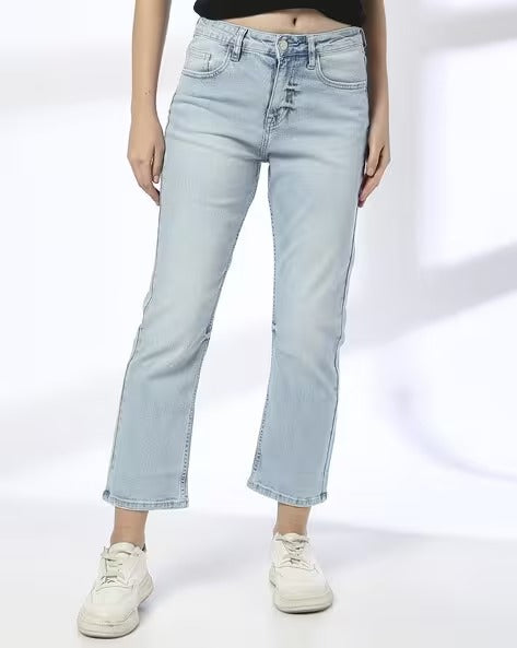 Women Lightly Washed Straight Jeans