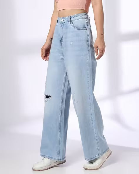 Women Light-Wash Distressed Wide-Leg Jeans