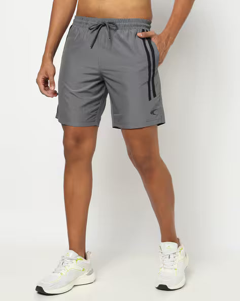 Men Regular Fit Shorts with Insert Pockets