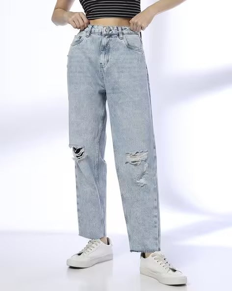 Women Heavily Washed Distressed Relaxed Jeans
