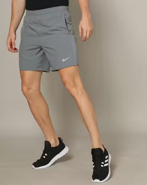 Men Regular Fit Shorts with Insert Pockets
