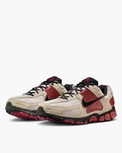Men Zoom Vomero 5 Lace-Up Sneakers
