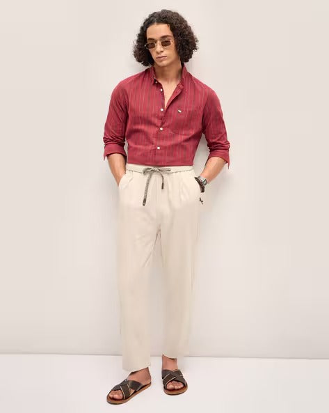 Men Slim Fit Spread-Collar Shirt