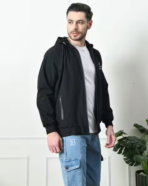 Men Regular Fit Hodded Jacket with Zipper Pockets