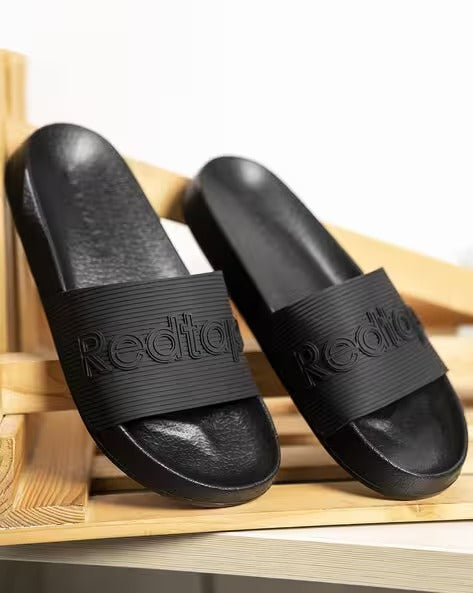 Men Embossed Round-Toe Slides