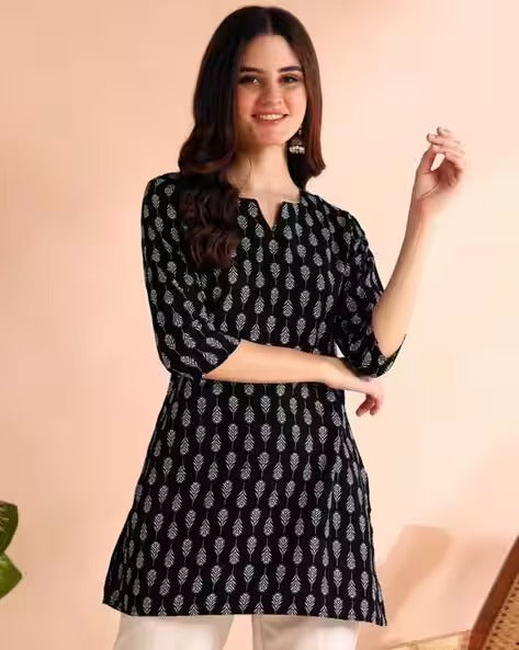 Women Leaf Print Straight Kurti