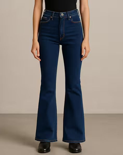 Women Mid-Rise Jeans with Insert Pockets