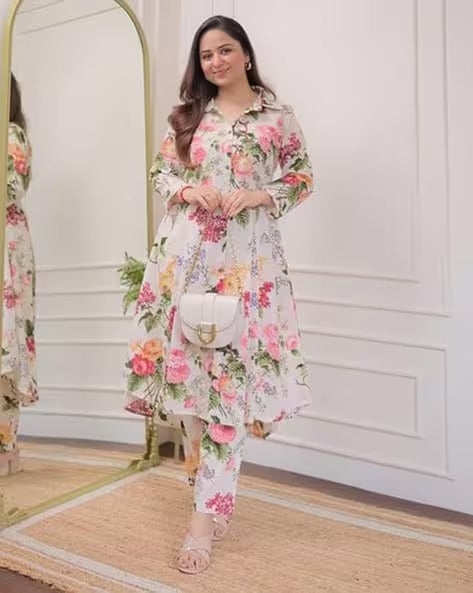 Women Floral Print Straight Kurta Set
